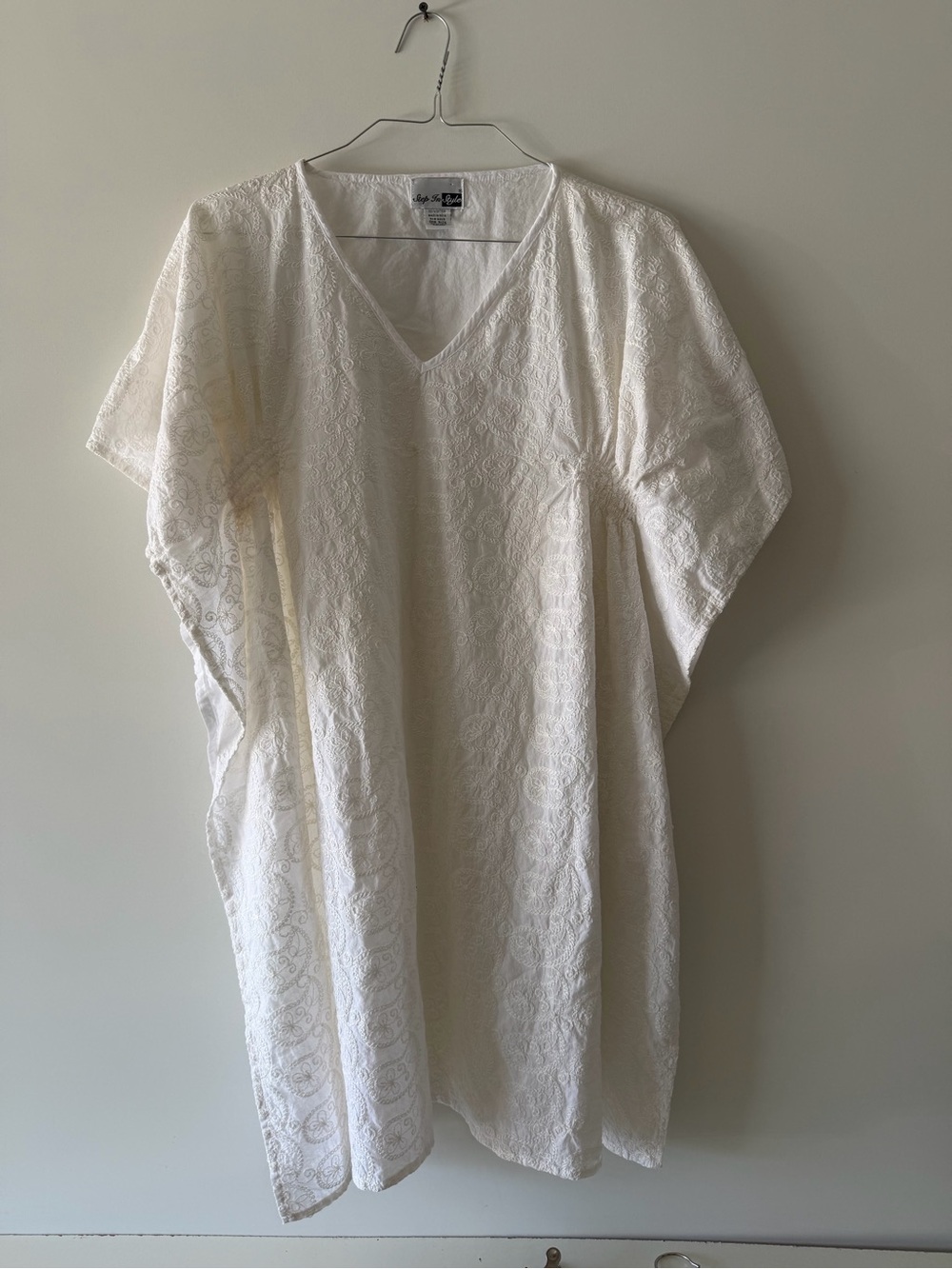 White Embroidered V-Neck Tunic Top